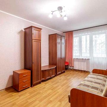 Продаж 1 кімнатна, Світлицького, Виноградар, Подільский, кап.ремонт.