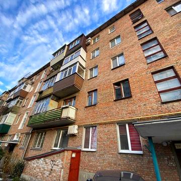 3к квартира в цегляному будинку район Казбет. Будинок газифікований