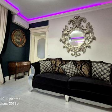 Продаж 1 кім. кв. з дизайнерським ремонтом в центрі міста