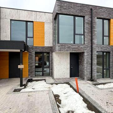 Продам таунхаус, максимальне оздоблення, КМ «О.Краса».