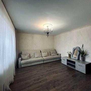 Продам 4-х кімнатну кваритиру Бурштин