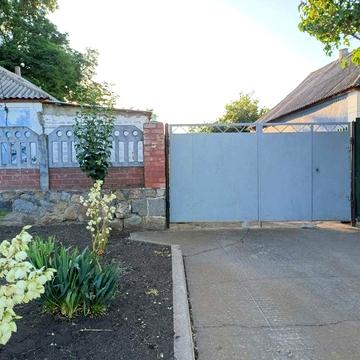 Продается дом в черте города