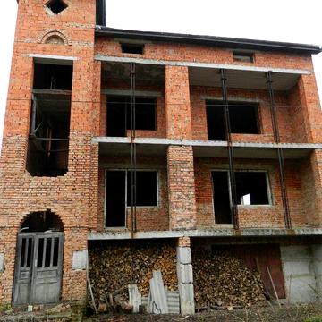 Продаж будинку, Самбір