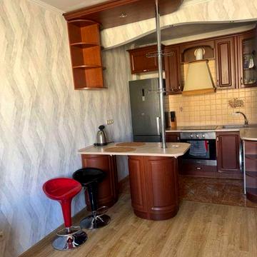 Сдам 1 к ЖК Радужный 8 рядом Небесной сотни