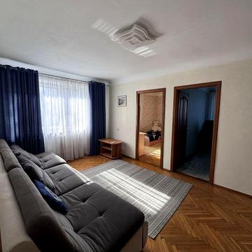 Продаж 4х кімнатної квартири