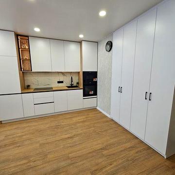 Продаж квартири  від власника 43 кв м,Варшавський 3 ЖК Варшавський 3