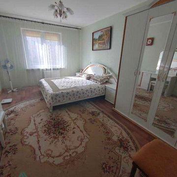 Повноцінна 2-кімнатна 80 м2 по вул Милославська 16 ! Низький поверх !