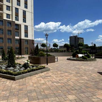 2- ком Кадор на Краснова Цена- 63000$ Ипподром