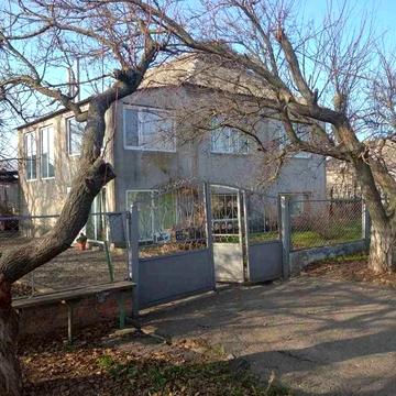 Продам двох поверховий будинок