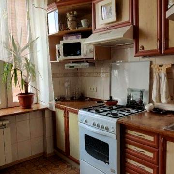 Продам 1 комнатную квартиру метро  Героев Труда