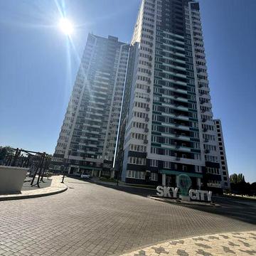 Скай Сити зданный 2ком.квартира