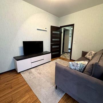 Оренда двох кімнатної квартири  поруч озеро