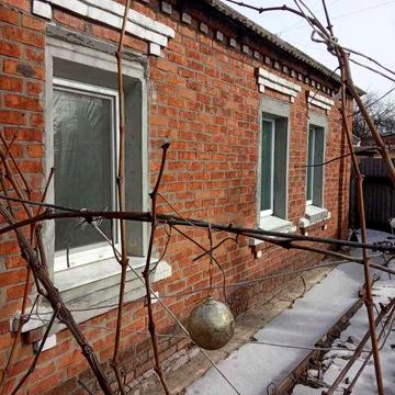 Продам дом в Мерефе р-н Селекционной.