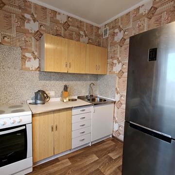 Володимира Висоцького бульв., 7