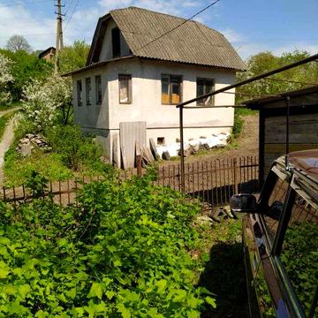 Продаються дві дачі на Бурштинському водосховищі