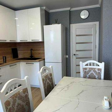 ЖК Лебединий 1 кімнатна 52м2 генератор Харківська Позняки вид на озеро ЖК Лебединий