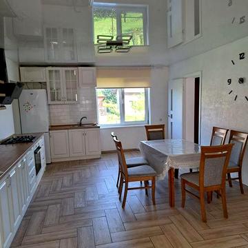 Оренда будинку с Бартатів