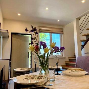 Новый котедж  долгосрочно! Киевский район ,Собачка и кошка можно!авто