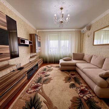 Миколи Лаврухіна вул., 14