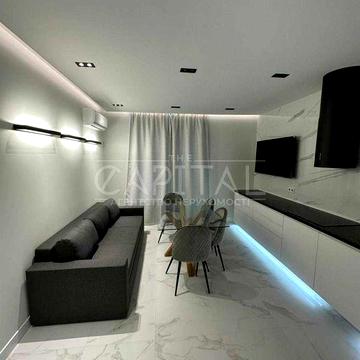 Продажа квартиры Свитлопарк! Вид во двор! Голосеевский район ! ЖК Svitlopark