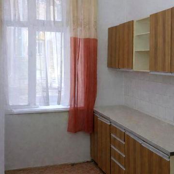 Автентична 3-кімнатна квартира в австрійському будинку