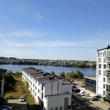 Є 1К квартира з видом на озеро, готова до заселення ЖК Panorama de Lux