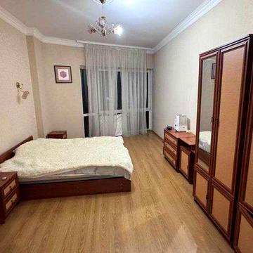 2-кімнатна квартира довгостроково Київ, Дмитрівська 82 центр