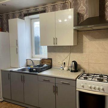 Довгострокова оренда 3к Дім Басейна вулиця