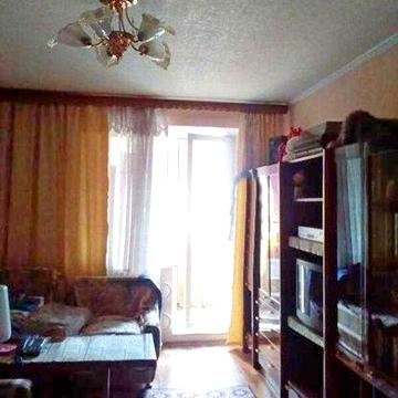 В продаже 2 комнатная квартира в кирпичном доме ,  метро Киевская