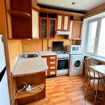 Продаж 2 кімнатноі квартири