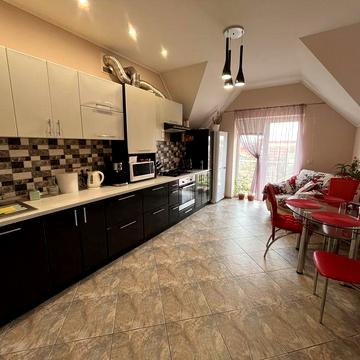 Продаж 2 кімнатної квартири, новобудова біля Дастору