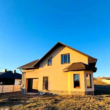 Продам будинок з чорновими роботами! =)