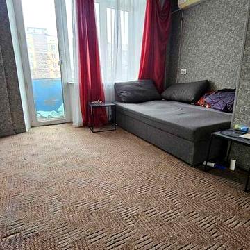 продам 1к квартиру на ж/м. Тополе,2