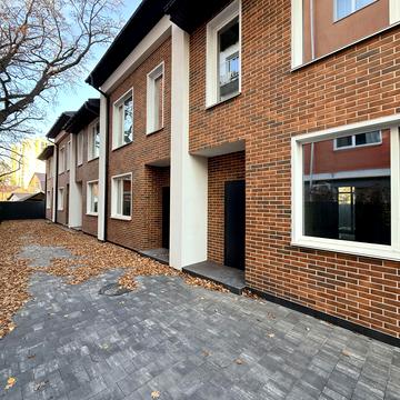 Український пров., 6