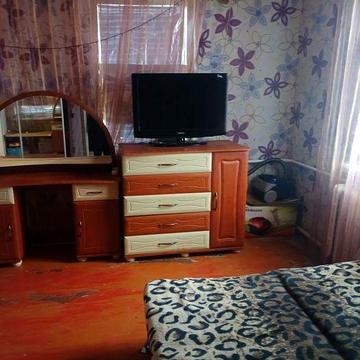 Здам  частина будинка  40 кв.м.Район вул.Університетська.