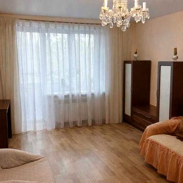 Продам 1 квартиру с ремонтом на Бочарова - заходи и живи!