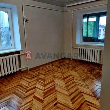 Продаж квартири зі свіженьким ремонтом/Космос