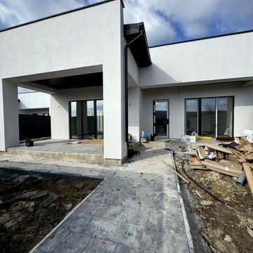 Продаж нового будинку