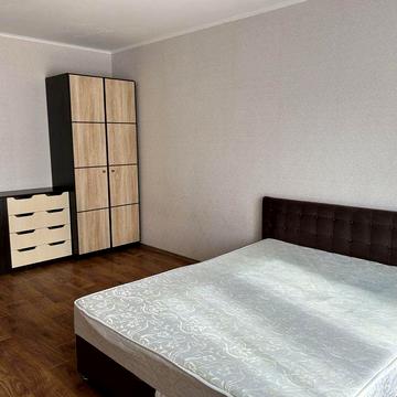 Здається в оренду 1-кімнатна квартира, провул. Ясинуватськиий, 11-Г