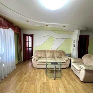 Оренда затишної 3-х кім кв. + кухня-студія вул. Патона-80м2