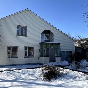 Продам двоповерховий будинок