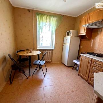 Довгострокова оренда 2к Квартира Варшавська вулиця