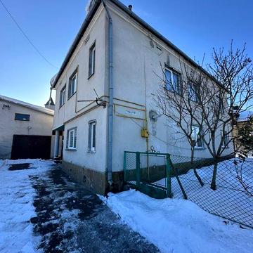 Продається частина будинку Зимна Вода