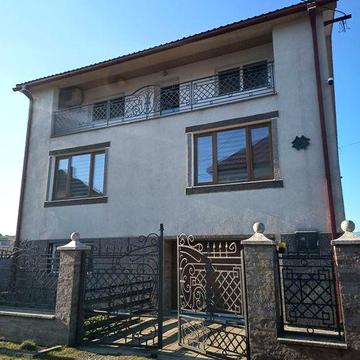 Продам будинок у м.Хуст