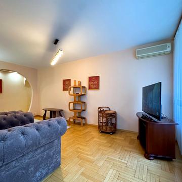 Лесі Українки бульв., 36-В