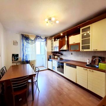 Івана Пулюя вул., 5-Б