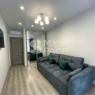 Глибочицька вул., 13