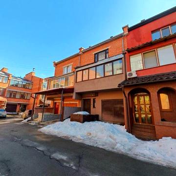 Оренда котеджу по вул. Вербицького