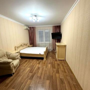 Урлівська вул., 38