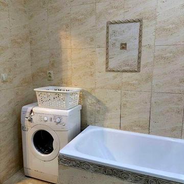 2 кім біля Цирку